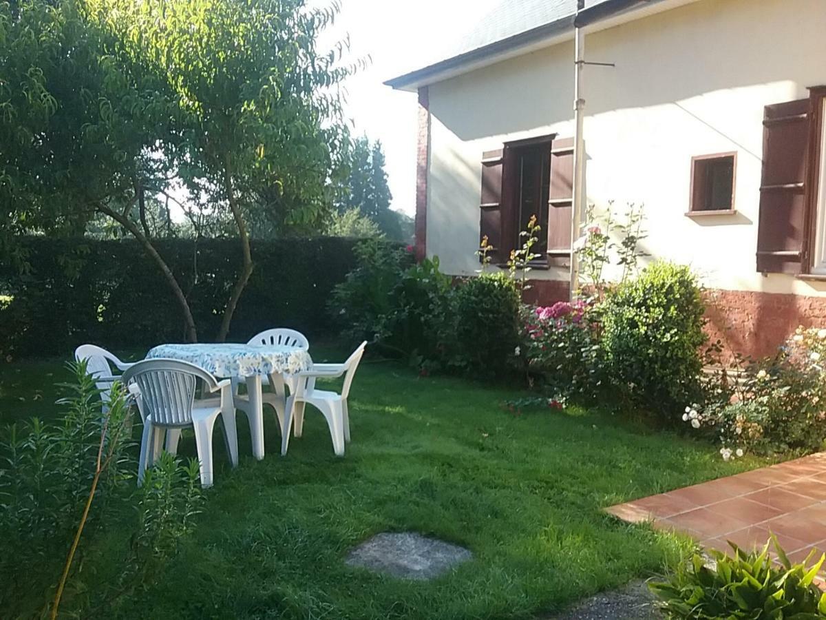 Gite A La Ferme Villeroy  Bagian luar foto